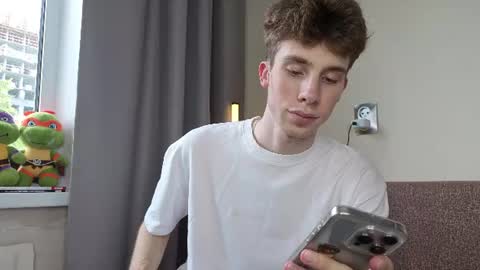 Snapshot of cute_brian chatting on June 2026 01:32:02 PM Im Brian online show from June 2026 01:32:02 PM