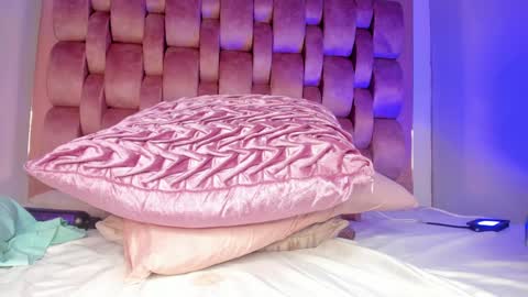 Stacy online show from December 2024 05:09:02 AM