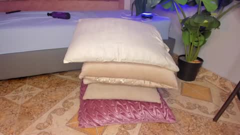 Stacy online show from December 2024 02:42:01 AM