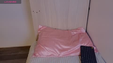 Emma online show from December 2025 01:48:01 PM