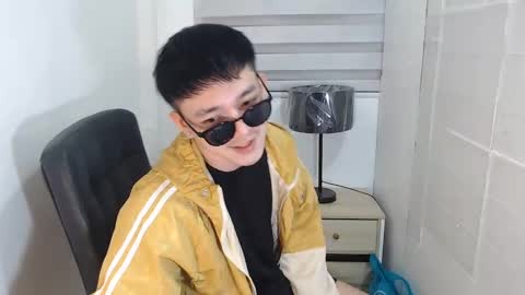 cute_enzo24 online show from December 2024 06:00:01 AM