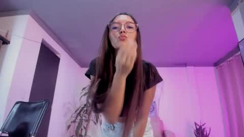 Bella Fox online show from November 2025 12:49:02 PM