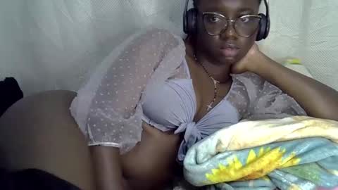 Snapshot of cute_gee chatting on April 2026 01:15:01 AM daddysdoll online show from April 2026 01:15:01 AM