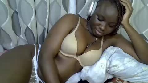Snapshot of cute_gee chatting on May 2026 12:34:01 PM daddysdoll online show from May 2026 12:34:01 PM