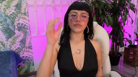 Sofa  online show from June 2026 07:48:01 PM