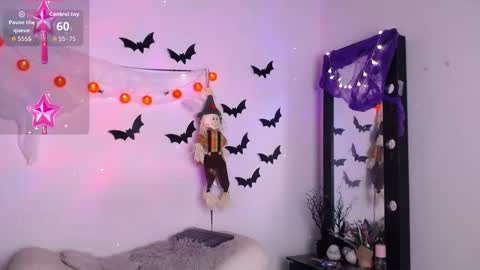 Snapshot of cute_horny12 chatting on October 2025 03:18:01 AM Cute horny1 online show from October 2025 03:18:01 AM