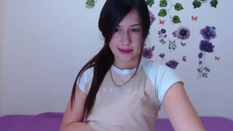 Isabella online show from May 2026 02:52:02 AM