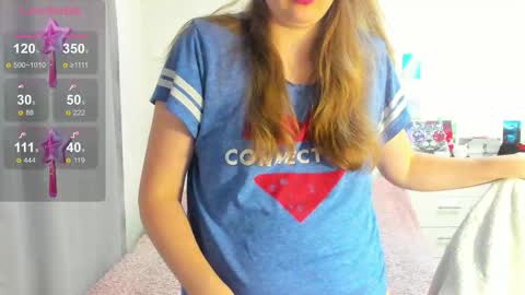 cute_kate0 online show from October 2025 02:45:02 PM