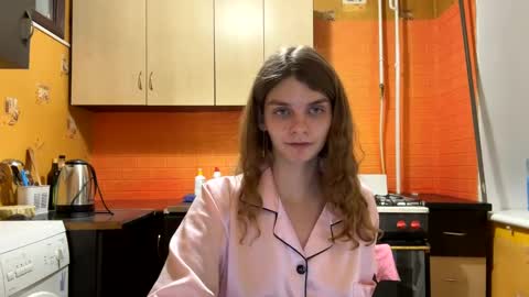 cute_kitte online show from December 2024 12:18:01 AM