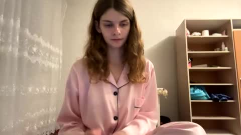 cute_kitte online show from January 2025 01:26:01 AM