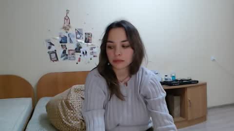 Snapshot of cute_labuba chatting on November 2025 07:57:01 PM labubu D online show from November 2025 07:57:01 PM