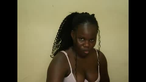 cute_latifah online show from January 2026 08:12:01 PM