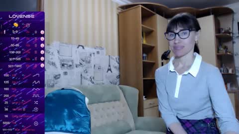 cute_lion_ online show from February 2025 01:01:01 PM