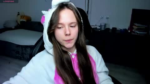 Snapshot of cute_little_ass chatting on April 2026 04:10:02 PM Emily online show from April 2026 04:10:02 PM