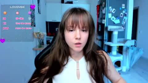 Emily online show from August 2026 04:39:01 AM