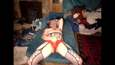 cute_little_one online show from April 2026 08:19:02 AM