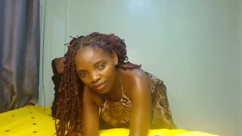 cute_lorna online show from April 2026 11:11:02 AM