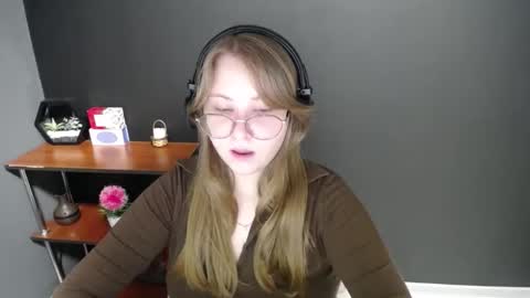 Veronica online show from February 2025 10:40:01 AM