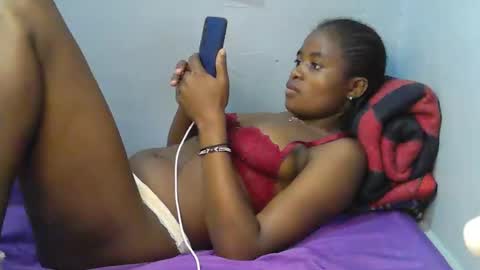 Snapshot of cute_shaniz chatting on October 2025 06:40:02 PM cute_shaniz online show from October 2025 06:40:02 PM