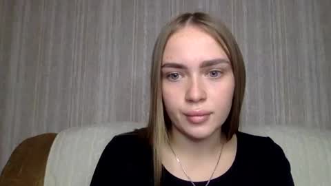 cute_shy06 online show from November 2025 06:19:02 PM