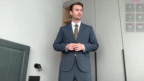 cute_skywalker online show from September 2025 07:43:01 AM