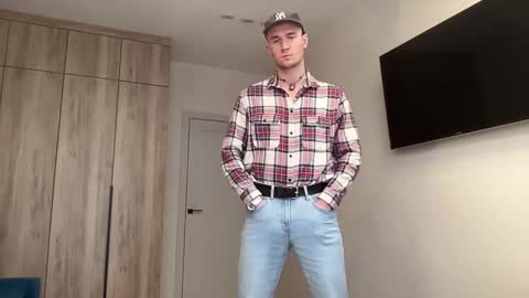 cute_skywalker online show from March 2026 02:12:02 PM