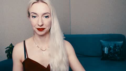 cute_smile_shy online show from January 2025 08:26:01 PM