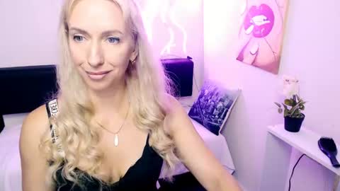 Snapshot of cute_smile_shy chatting on July 2026 09:39:01 PM cute_smile_shy online show from July 2026 09:39:01 PM