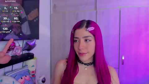 Snapshot of cute_sweetmontt chatting on March 2026 09:18:02 PM katalinda montt online show from March 2026 09:18:02 PM