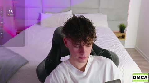 Thomas -  online show from January 2025 09:29:01 PM