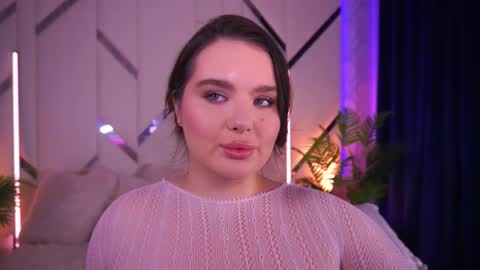 Amber online show from November 2025 01:08:02 AM