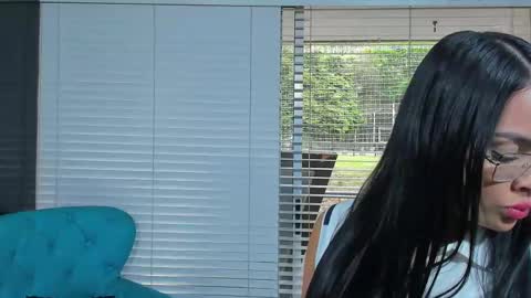 WANNA SEE MORE OF TWINS              online show from February 2025 04:40:02 PM