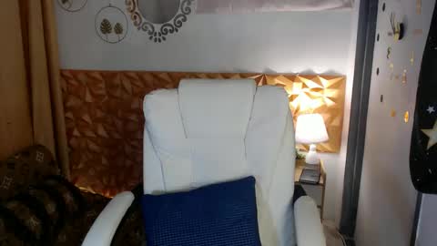 Steph online show from February 2025 02:50:02 AM