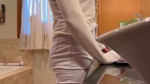 cutebb17 online show from April 2026 05:04:02 PM