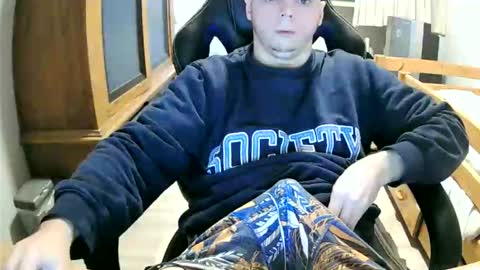 Snapshot of cuteboy090 chatting on October 2025 11:36:01 AM Cuteboy090 online show from October 2025 11:36:01 AM