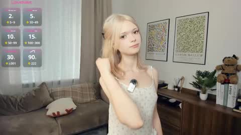 Snapshot of cutebrutality chatting on November 2025 07:41:01 AM Alice online show from November 2025 07:41:01 AM
