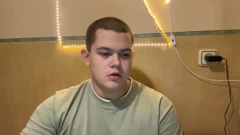 Alex online show from November 2025 08:43:01 PM