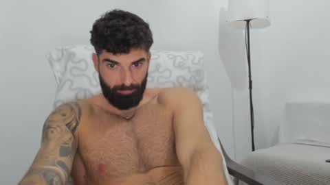 cuteeboy online show from February 2025 08:13:01 PM