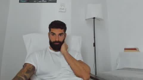 cuteeboy online show from October 2025 06:47:01 AM