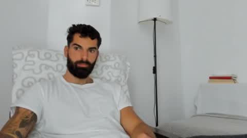 cuteeboy online show from November 2025 07:31:01 AM