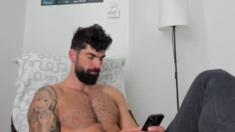 cuteeboy online show from May 2026 07:15:01 AM