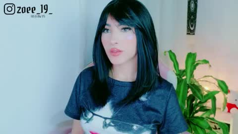 Zoe  online show from June 2026 03:41:01 AM