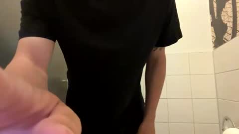 cuteguy696988432323 online show from July 2026 06:27:02 AM