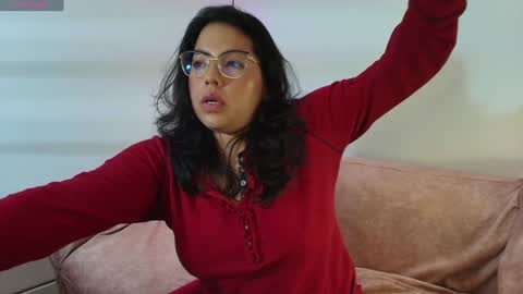 tell me jess   online show from February 2025 05:40:02 AM