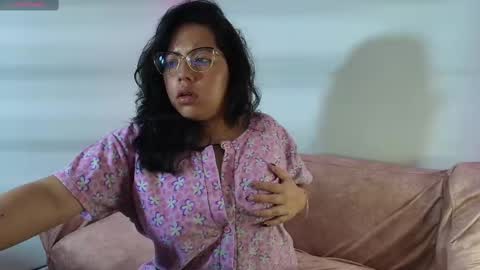 tell me jess   online show from February 2025 09:09:02 AM