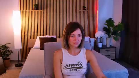 Snapshot of cutemirage chatting on June 2026 02:43:02 PM cutemirage online show from June 2026 02:43:02 PM