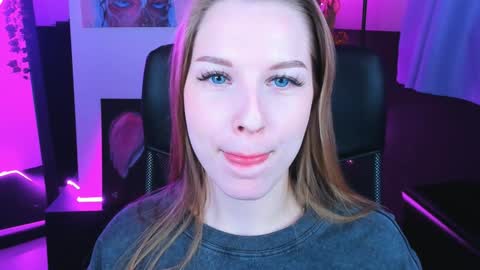 Rina online show from December 2024 08:47:01 AM