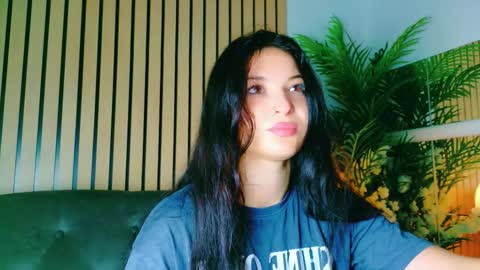 Snapshot of cuteness__girl chatting on September 2025 05:19:02 AM cuteness__girl online show from September 2025 05:19:02 AM