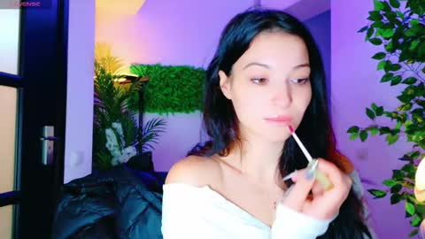 Snapshot of cuteness__girl chatting on October 2025 06:25:01 AM cuteness__girl online show from October 2025 06:25:01 AM