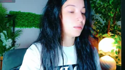 Snapshot of cuteness__girl chatting on October 2025 06:17:01 AM cuteness__girl online show from October 2025 06:17:01 AM